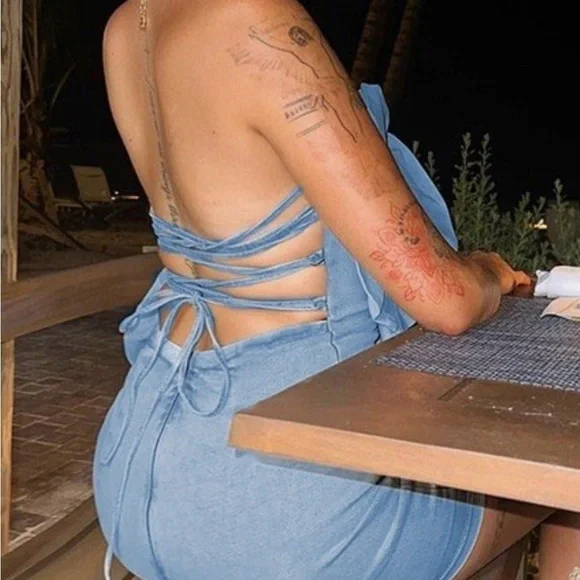 Body con denim like flower statements dress - Picture 2 of 4